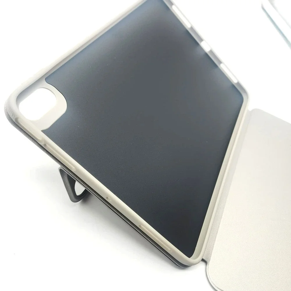 ESR Magnetic Case for iPad Air 11